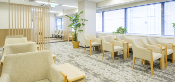 【横浜市西区/健診センター/常勤】横浜駅西口徒歩6分！17時台定時＆日曜休みの完全週休2日◇賞与実績4.79ヶ月分♪食事代・医療費補助など手厚い福利厚生も魅力★