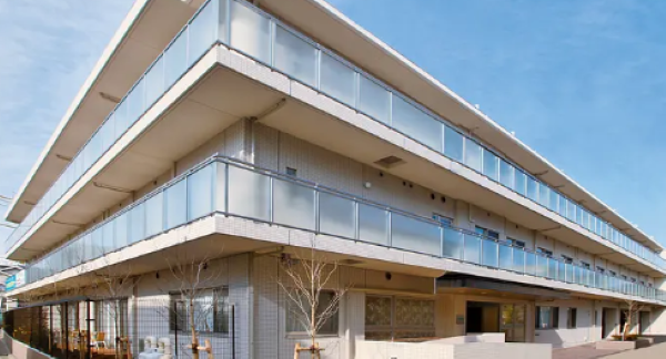 【川崎市中原区/施設/常勤】月10時間程度の残業で年収500万円以上目指せる★医療費補助やレジャー施設割引など福利厚生充実♪業界トップクラス大手有料老人ホーム！